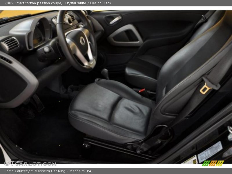 Crystal White / Design Black 2009 Smart fortwo passion coupe