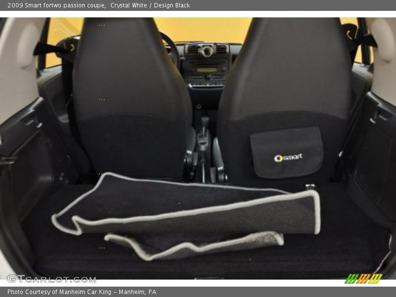 Crystal White / Design Black 2009 Smart fortwo passion coupe