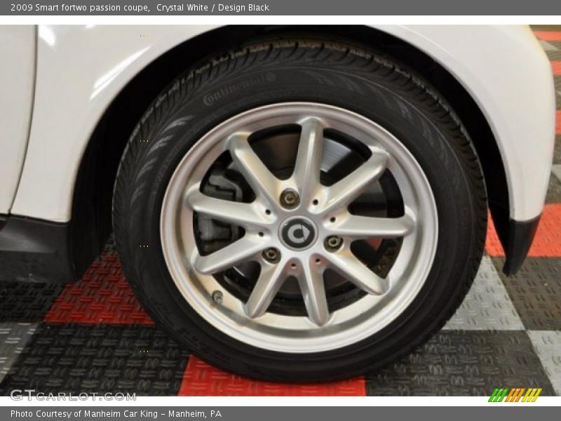 Crystal White / Design Black 2009 Smart fortwo passion coupe