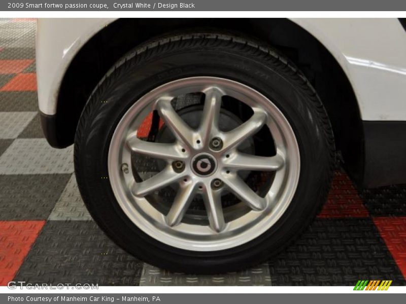 Crystal White / Design Black 2009 Smart fortwo passion coupe