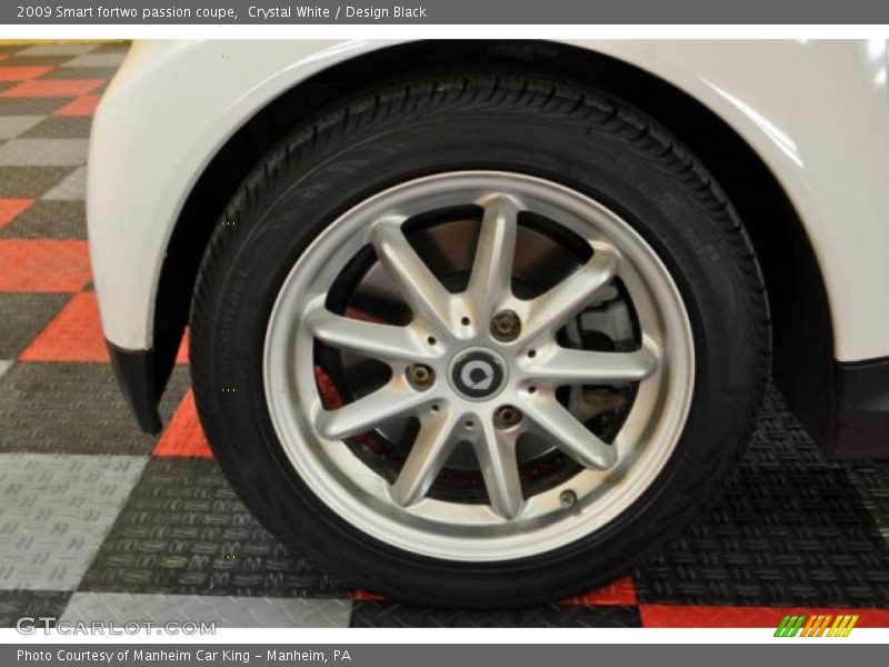 Crystal White / Design Black 2009 Smart fortwo passion coupe