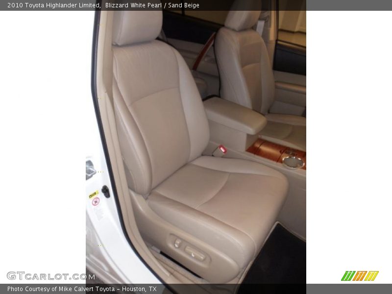 Blizzard White Pearl / Sand Beige 2010 Toyota Highlander Limited