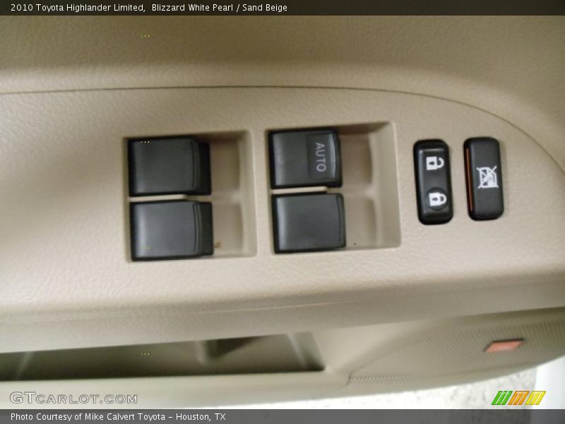 Blizzard White Pearl / Sand Beige 2010 Toyota Highlander Limited