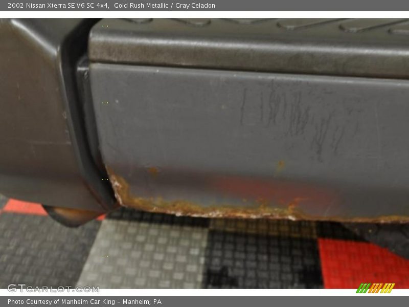 Gold Rush Metallic / Gray Celadon 2002 Nissan Xterra SE V6 SC 4x4