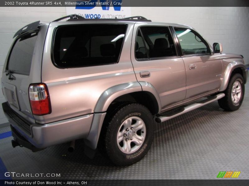Millennium Silver Metallic / Gray 2002 Toyota 4Runner SR5 4x4