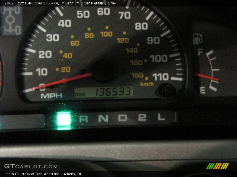 Millennium Silver Metallic / Gray 2002 Toyota 4Runner SR5 4x4