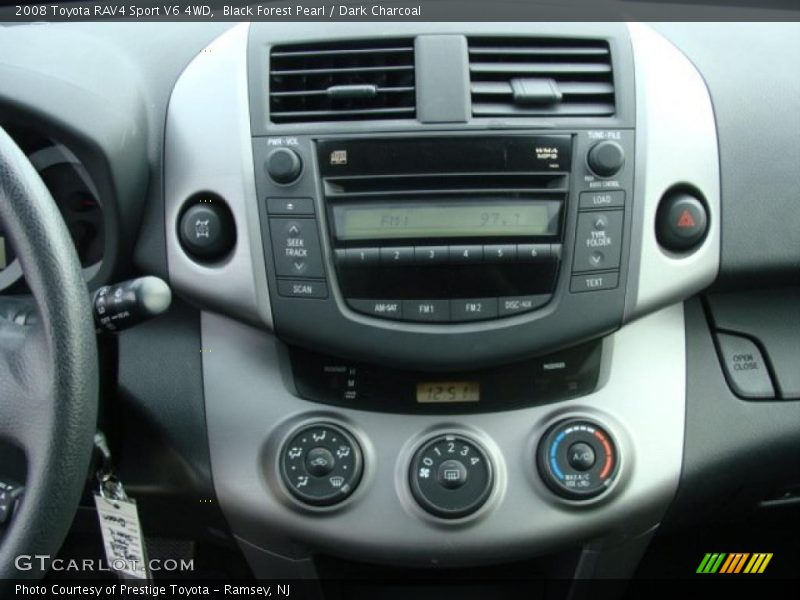 Controls of 2008 RAV4 Sport V6 4WD