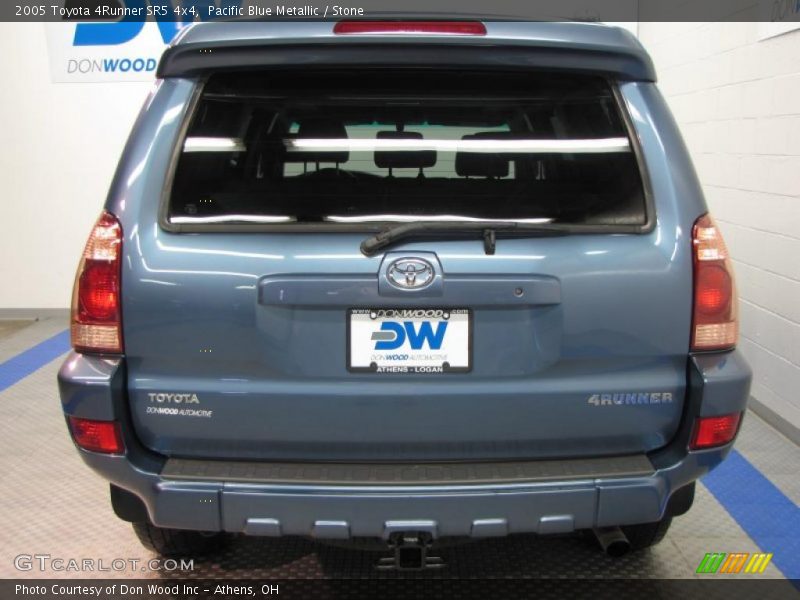 Pacific Blue Metallic / Stone 2005 Toyota 4Runner SR5 4x4