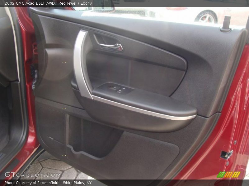 Door Panel of 2009 Acadia SLT AWD