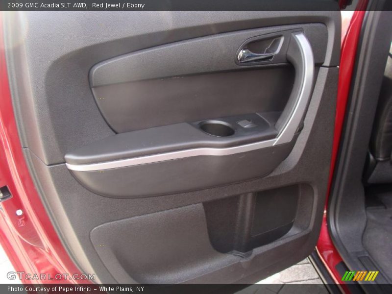 Door Panel of 2009 Acadia SLT AWD