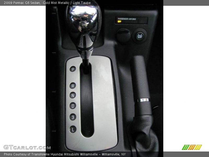 Gold Mist Metallic / Light Taupe 2009 Pontiac G6 Sedan