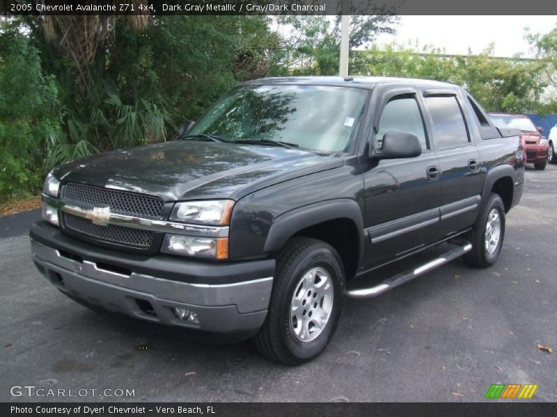 Dark Gray Metallic / Gray/Dark Charcoal 2005 Chevrolet Avalanche Z71 4x4