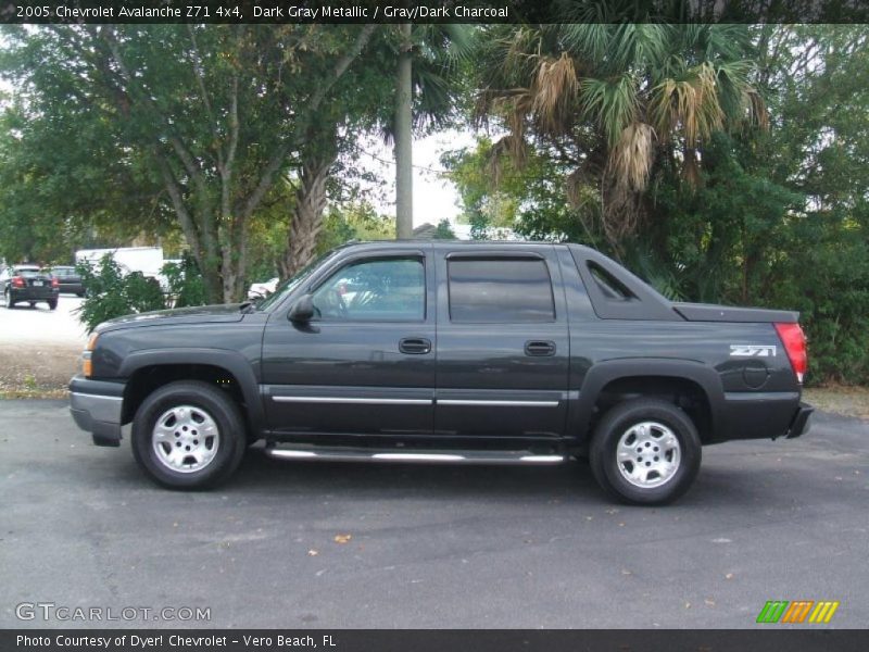 Dark Gray Metallic / Gray/Dark Charcoal 2005 Chevrolet Avalanche Z71 4x4