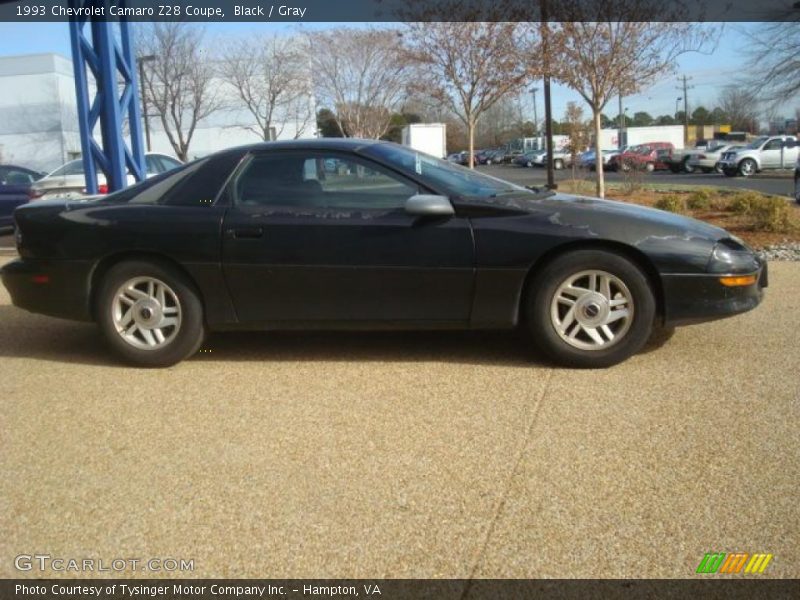 Black / Gray 1993 Chevrolet Camaro Z28 Coupe