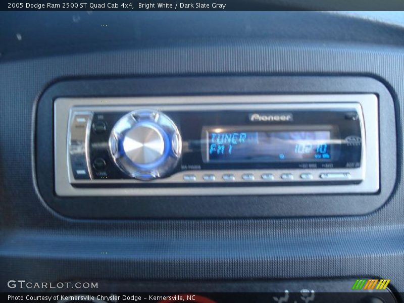 Bright White / Dark Slate Gray 2005 Dodge Ram 2500 ST Quad Cab 4x4