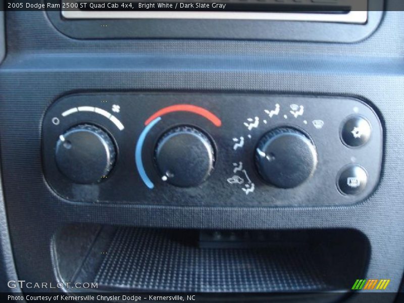 Bright White / Dark Slate Gray 2005 Dodge Ram 2500 ST Quad Cab 4x4