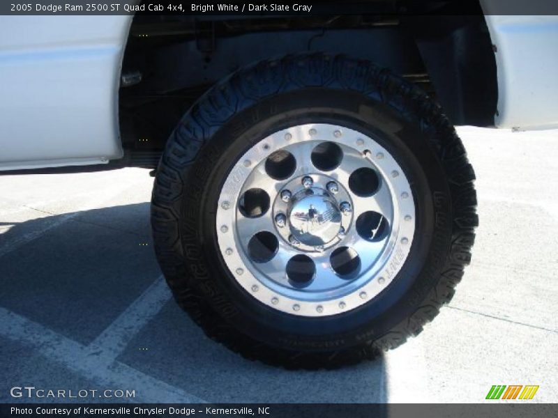 Bright White / Dark Slate Gray 2005 Dodge Ram 2500 ST Quad Cab 4x4