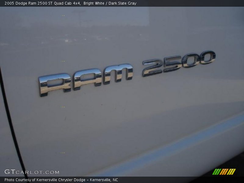 Bright White / Dark Slate Gray 2005 Dodge Ram 2500 ST Quad Cab 4x4