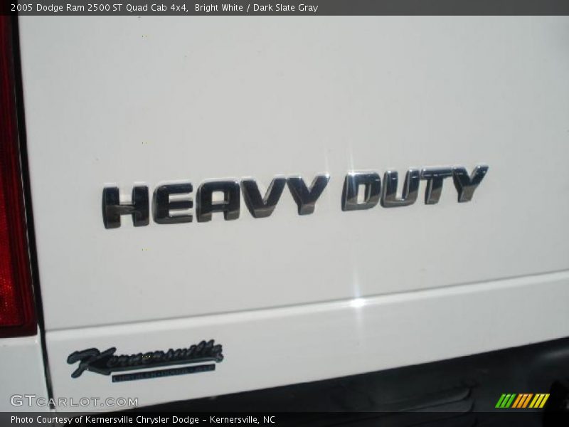 Bright White / Dark Slate Gray 2005 Dodge Ram 2500 ST Quad Cab 4x4