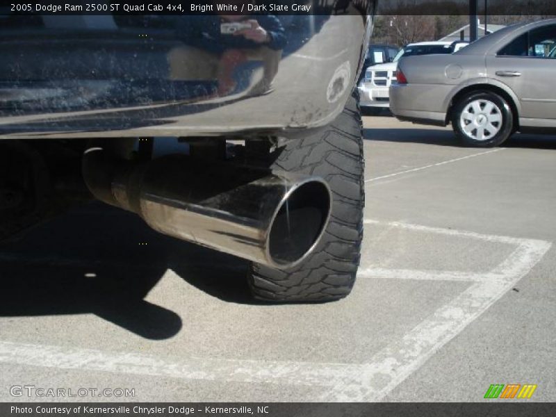 Bright White / Dark Slate Gray 2005 Dodge Ram 2500 ST Quad Cab 4x4