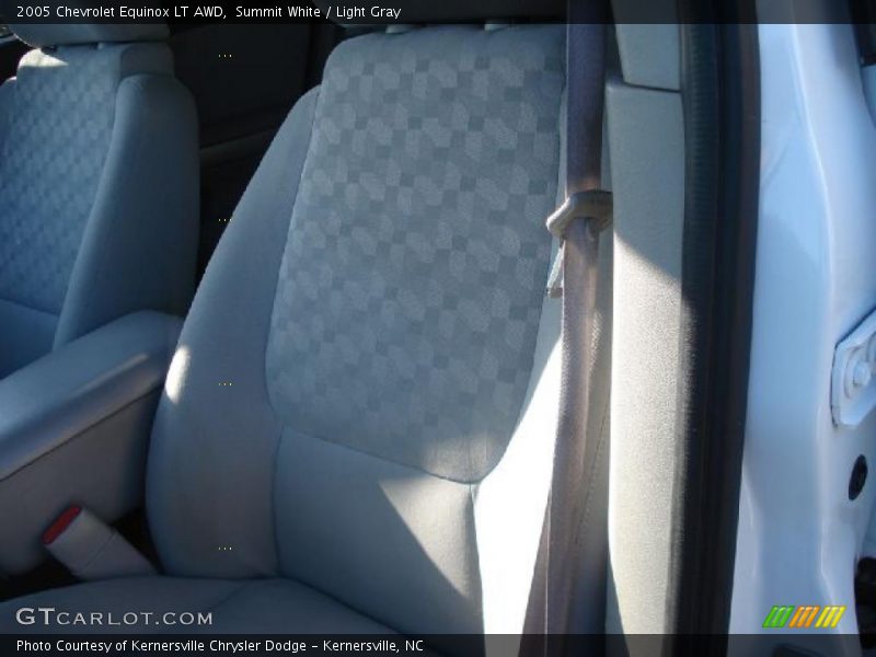 Summit White / Light Gray 2005 Chevrolet Equinox LT AWD