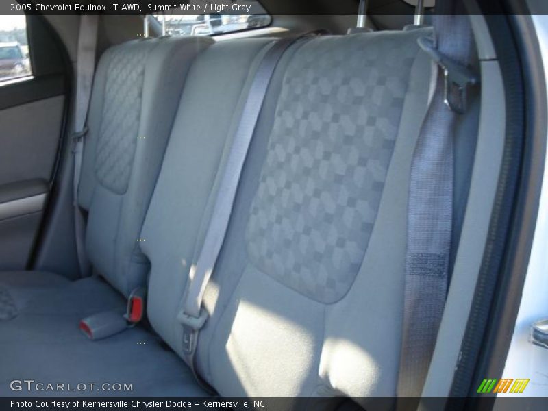 Summit White / Light Gray 2005 Chevrolet Equinox LT AWD