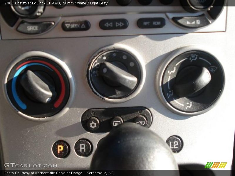 Summit White / Light Gray 2005 Chevrolet Equinox LT AWD