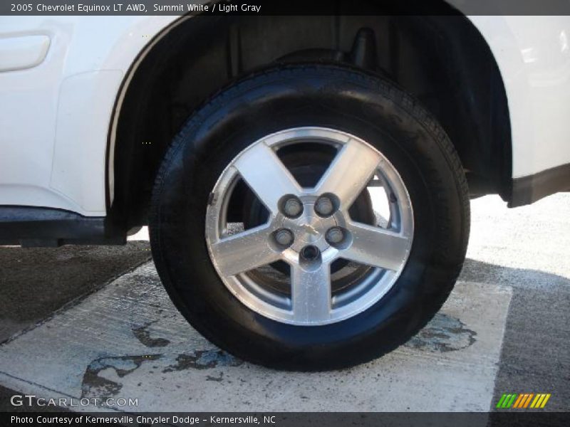 Summit White / Light Gray 2005 Chevrolet Equinox LT AWD