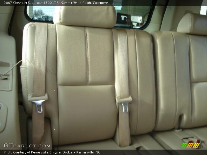 Summit White / Light Cashmere 2007 Chevrolet Suburban 1500 LTZ