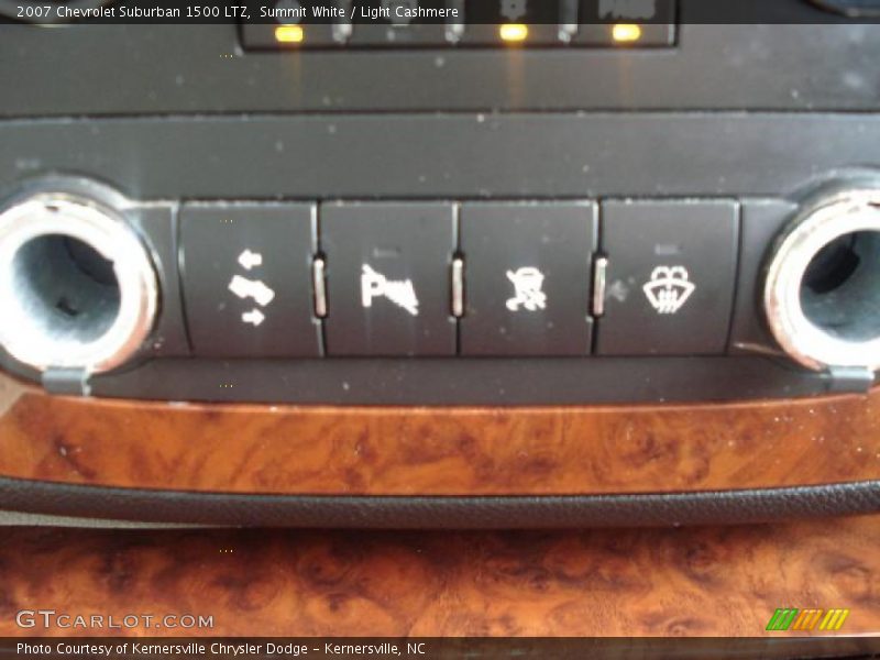 Summit White / Light Cashmere 2007 Chevrolet Suburban 1500 LTZ