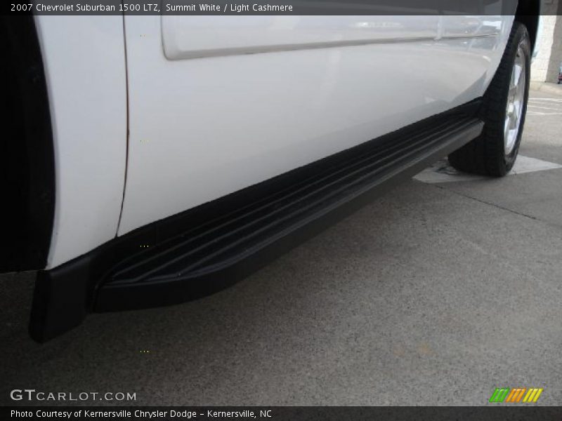 Summit White / Light Cashmere 2007 Chevrolet Suburban 1500 LTZ