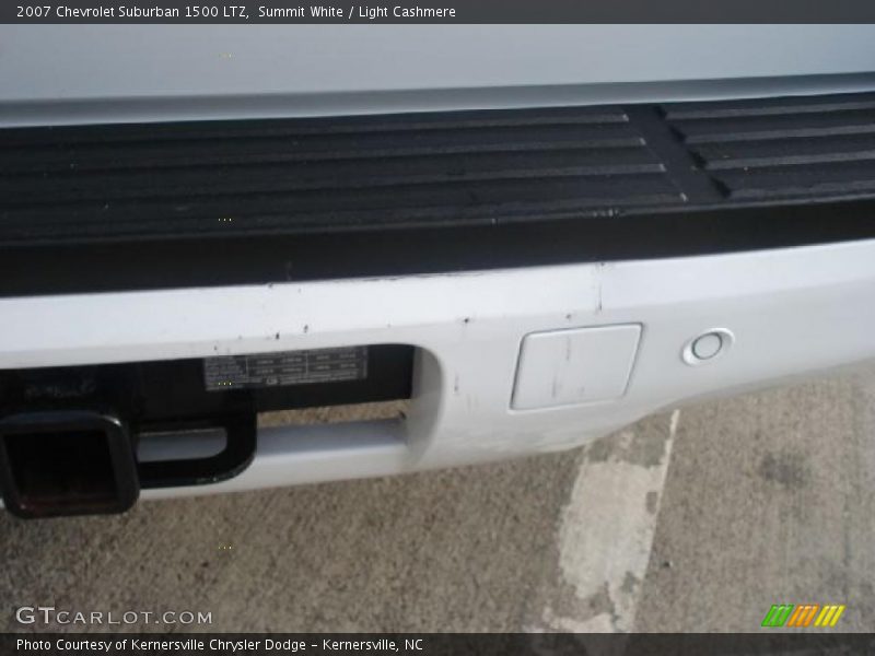Summit White / Light Cashmere 2007 Chevrolet Suburban 1500 LTZ