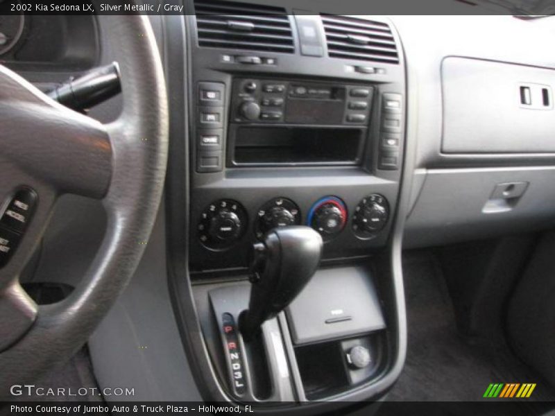 Silver Metallic / Gray 2002 Kia Sedona LX
