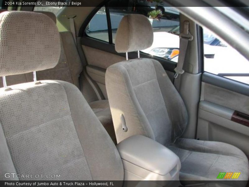 Ebony Black / Beige 2004 Kia Sorento EX