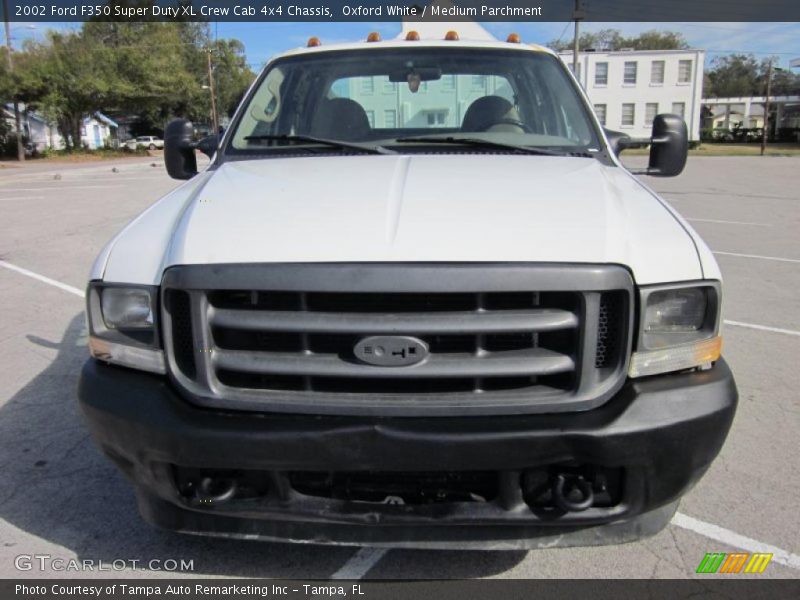 Oxford White / Medium Parchment 2002 Ford F350 Super Duty XL Crew Cab 4x4 Chassis
