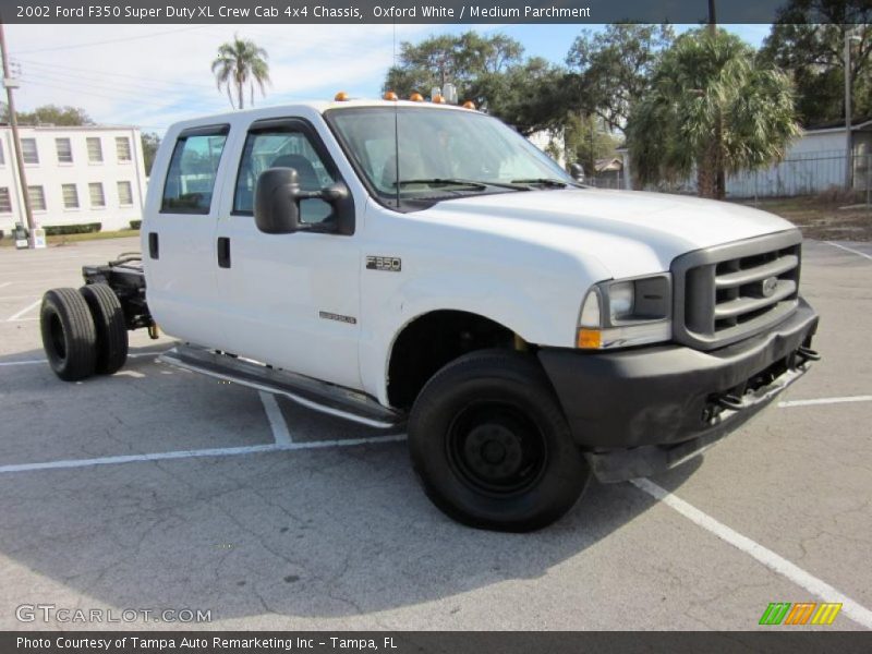 Oxford White / Medium Parchment 2002 Ford F350 Super Duty XL Crew Cab 4x4 Chassis