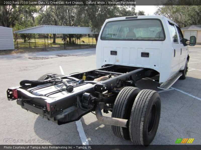 Oxford White / Medium Parchment 2002 Ford F350 Super Duty XL Crew Cab 4x4 Chassis