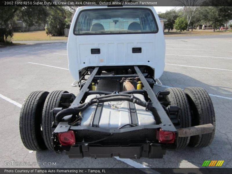 Oxford White / Medium Parchment 2002 Ford F350 Super Duty XL Crew Cab 4x4 Chassis