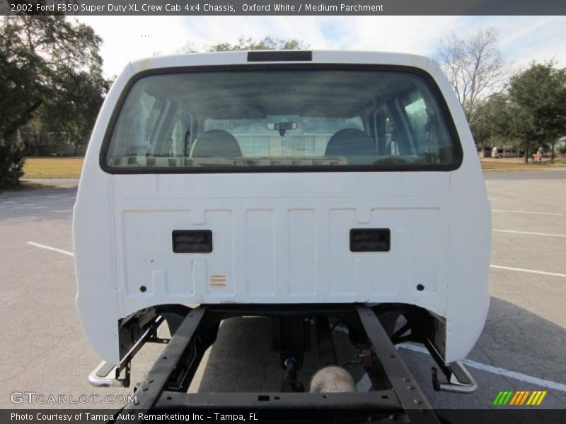 Oxford White / Medium Parchment 2002 Ford F350 Super Duty XL Crew Cab 4x4 Chassis