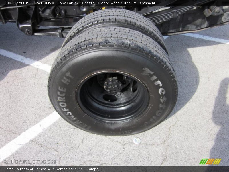 Oxford White / Medium Parchment 2002 Ford F350 Super Duty XL Crew Cab 4x4 Chassis