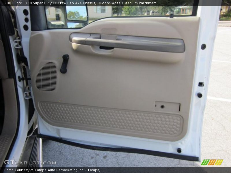 Oxford White / Medium Parchment 2002 Ford F350 Super Duty XL Crew Cab 4x4 Chassis