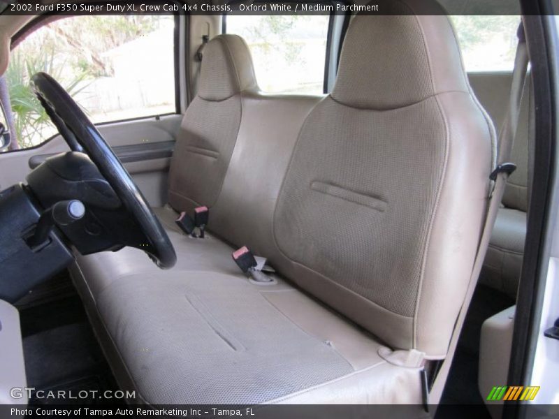 Oxford White / Medium Parchment 2002 Ford F350 Super Duty XL Crew Cab 4x4 Chassis