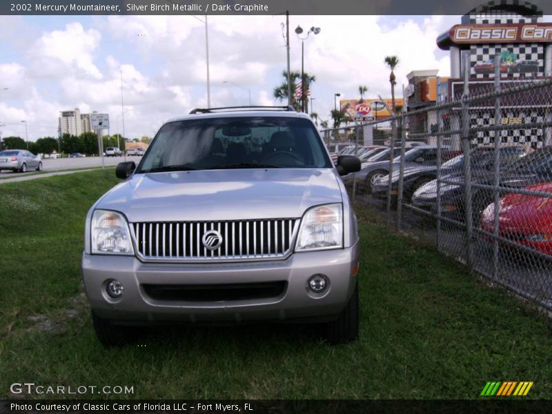 Silver Birch Metallic / Dark Graphite 2002 Mercury Mountaineer