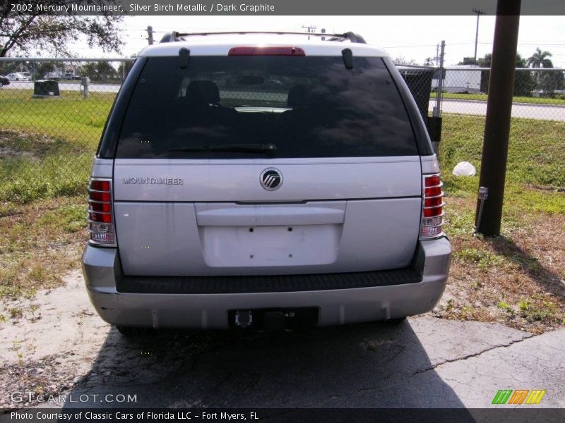 Silver Birch Metallic / Dark Graphite 2002 Mercury Mountaineer