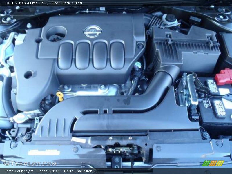 Super Black / Frost 2011 Nissan Altima 2.5 S
