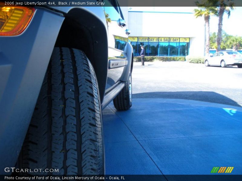 Black / Medium Slate Gray 2006 Jeep Liberty Sport 4x4