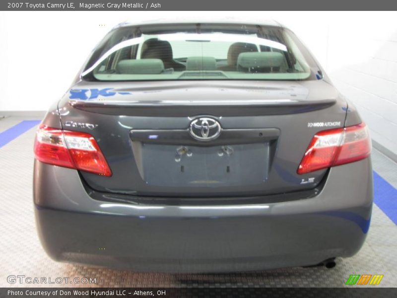 Magnetic Gray Metallic / Ash 2007 Toyota Camry LE