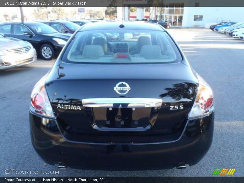 Super Black / Frost 2011 Nissan Altima 2.5 S