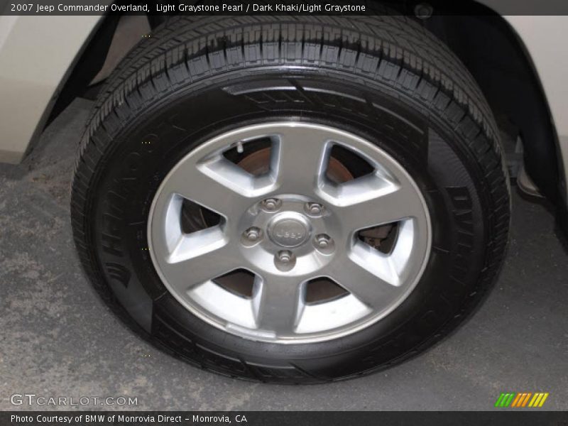 Light Graystone Pearl / Dark Khaki/Light Graystone 2007 Jeep Commander Overland
