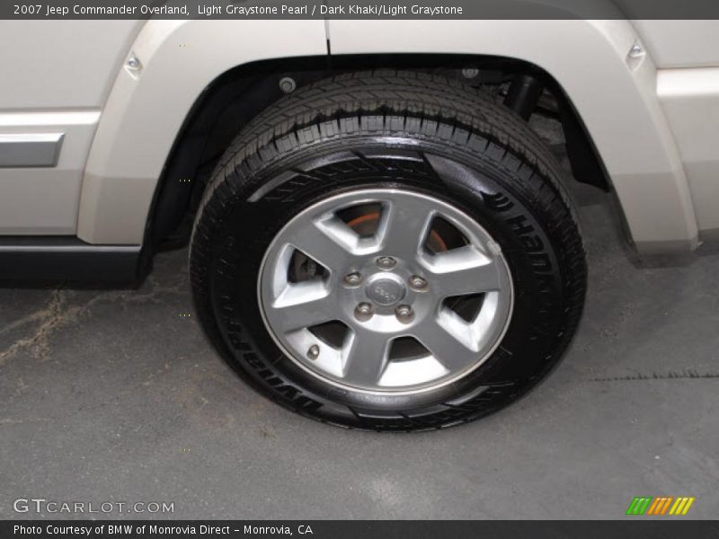Light Graystone Pearl / Dark Khaki/Light Graystone 2007 Jeep Commander Overland